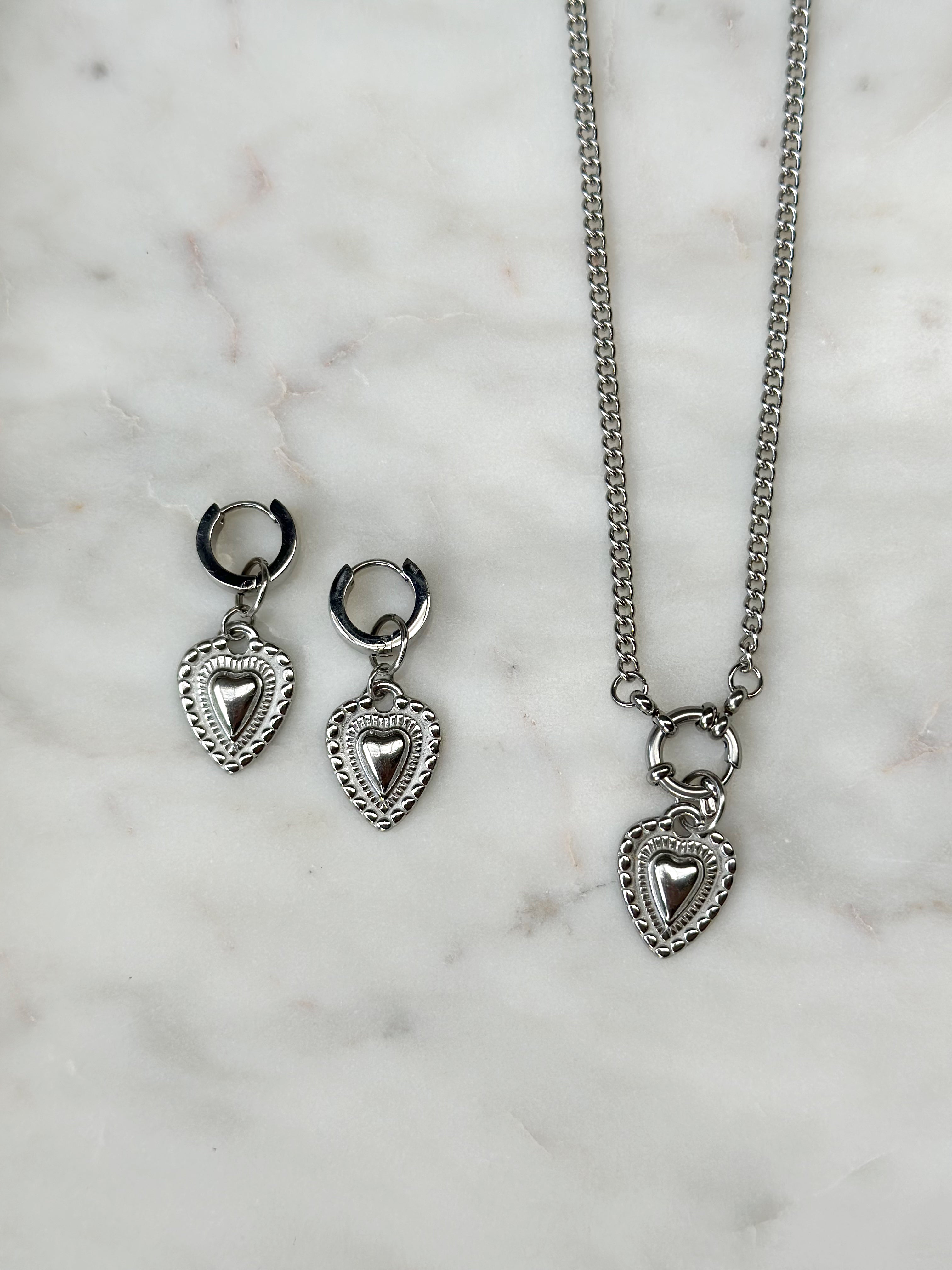 Eternal Heart Necklace -Silver