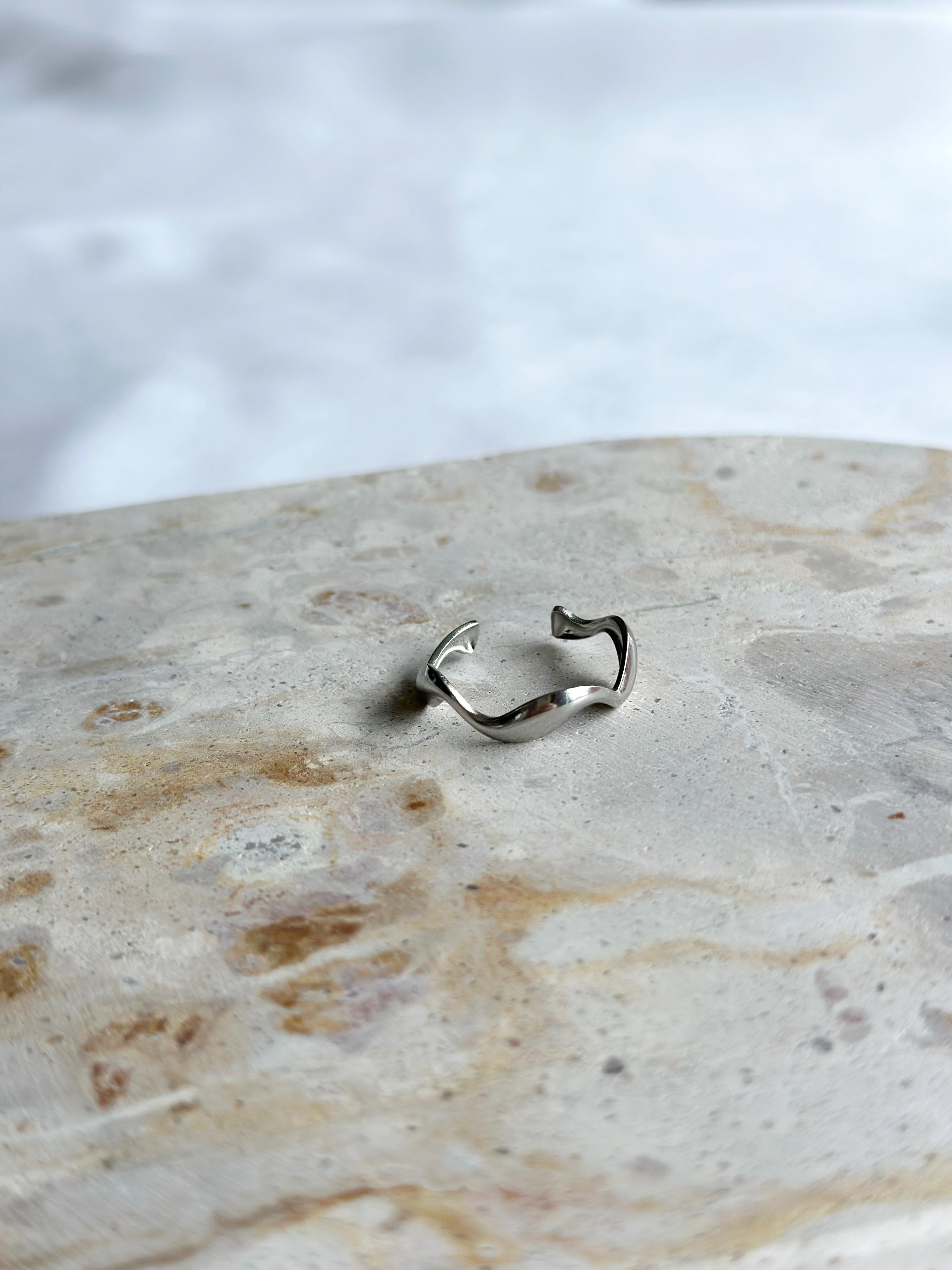 Squiggle Ring - Silver