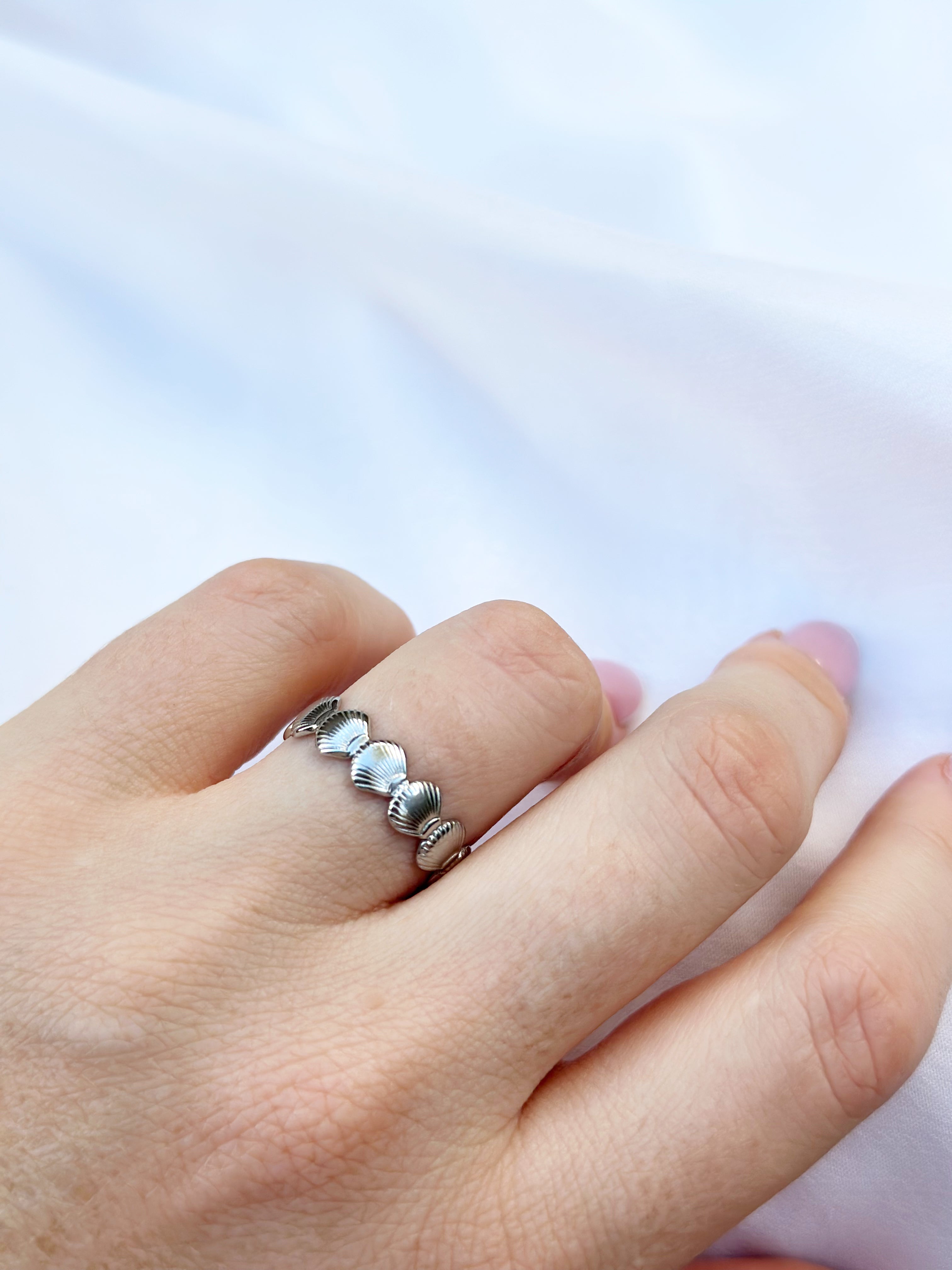 Seashell Band Ring - Silver