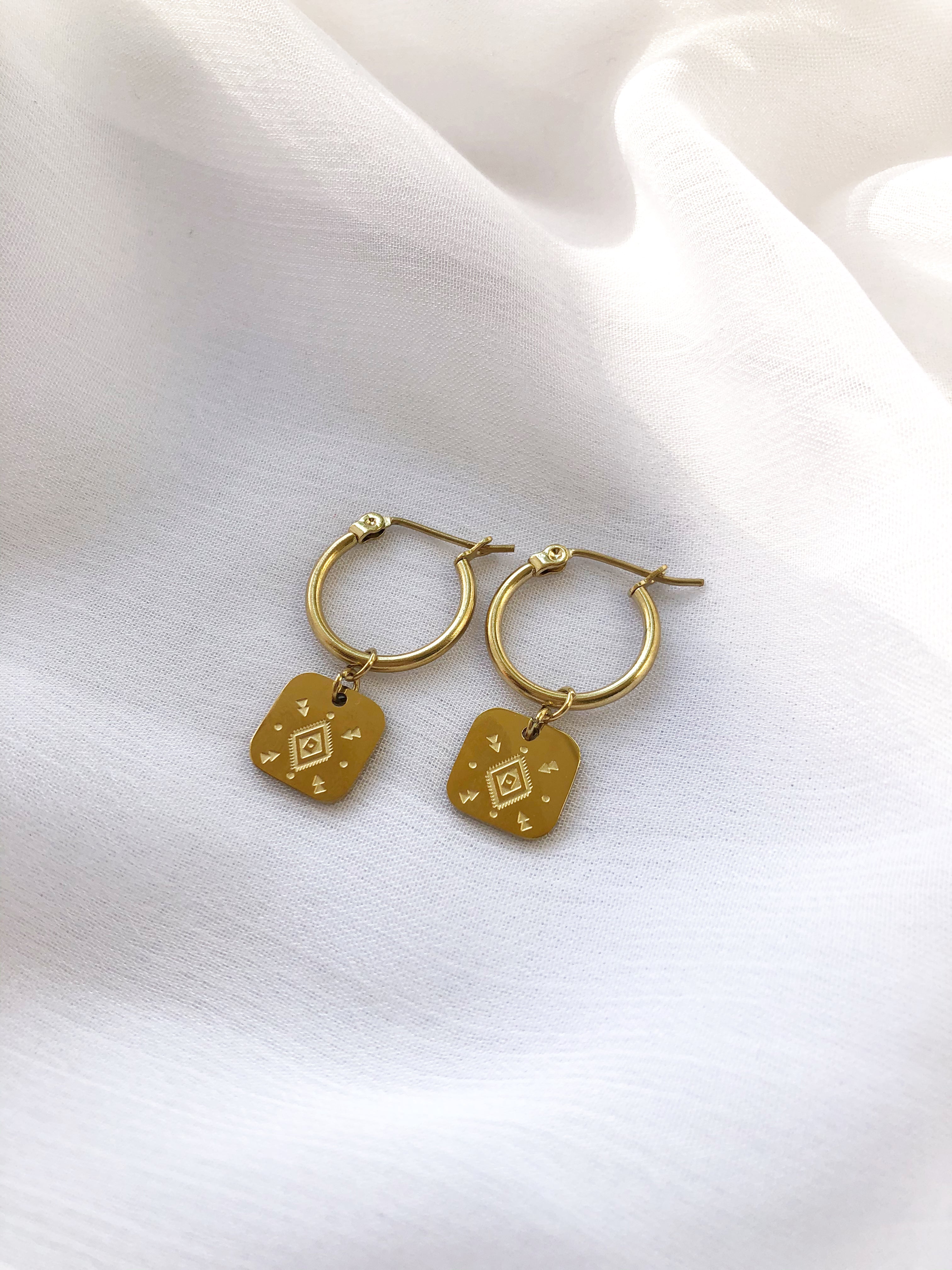 Cora Etched Earrings