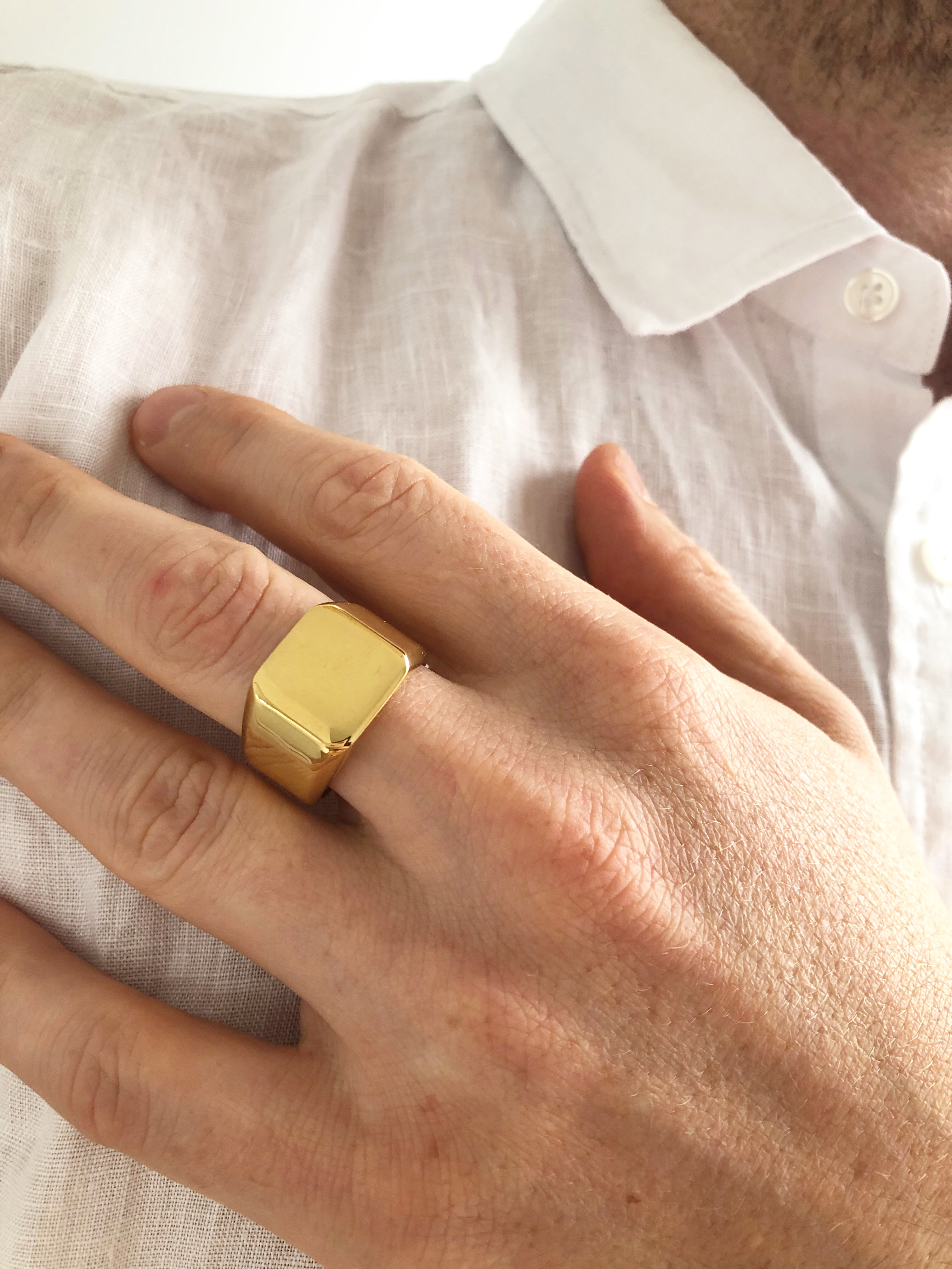 Square Signet Ring - Gold