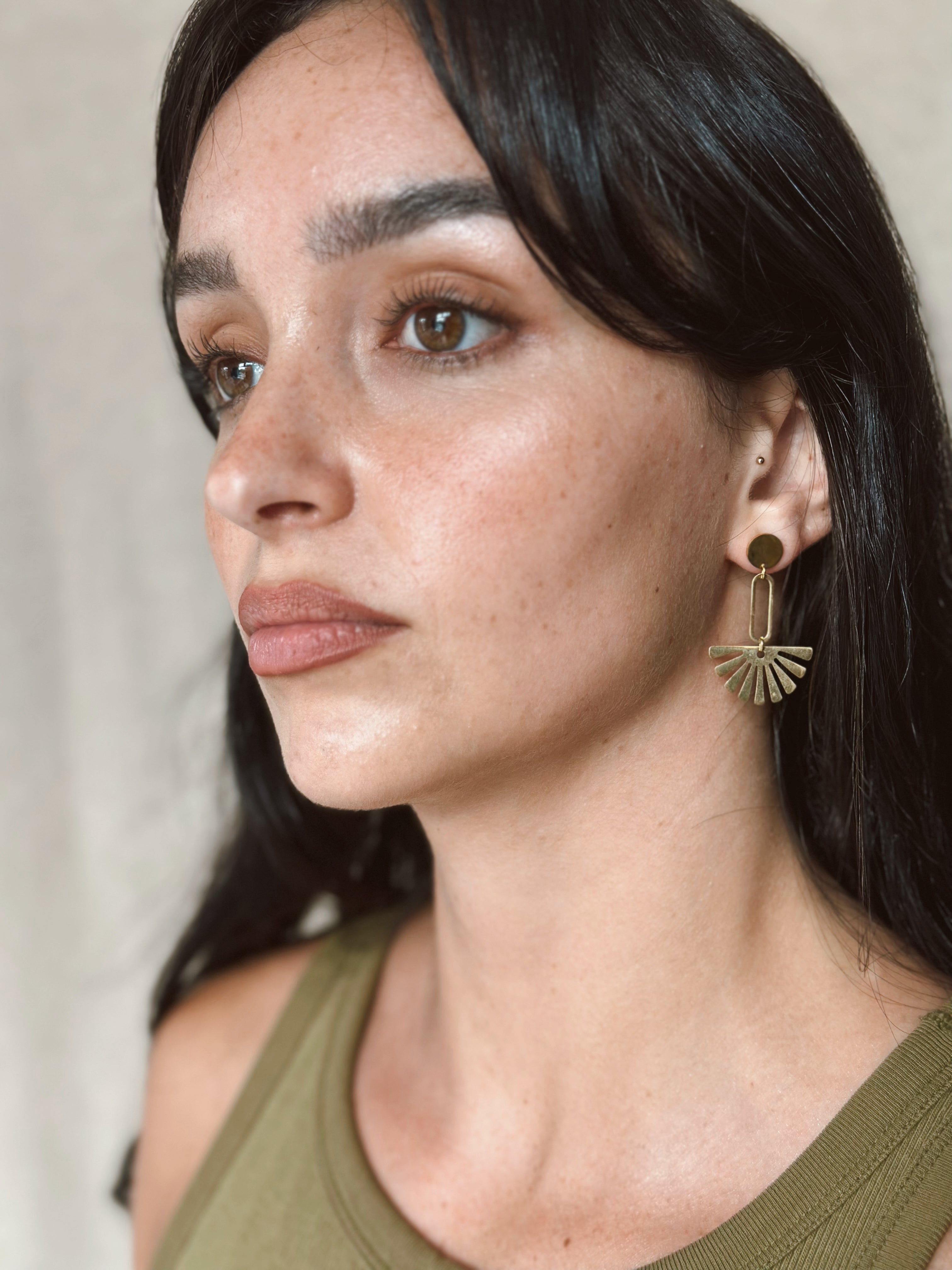 Fan Drop Earrings - Gold