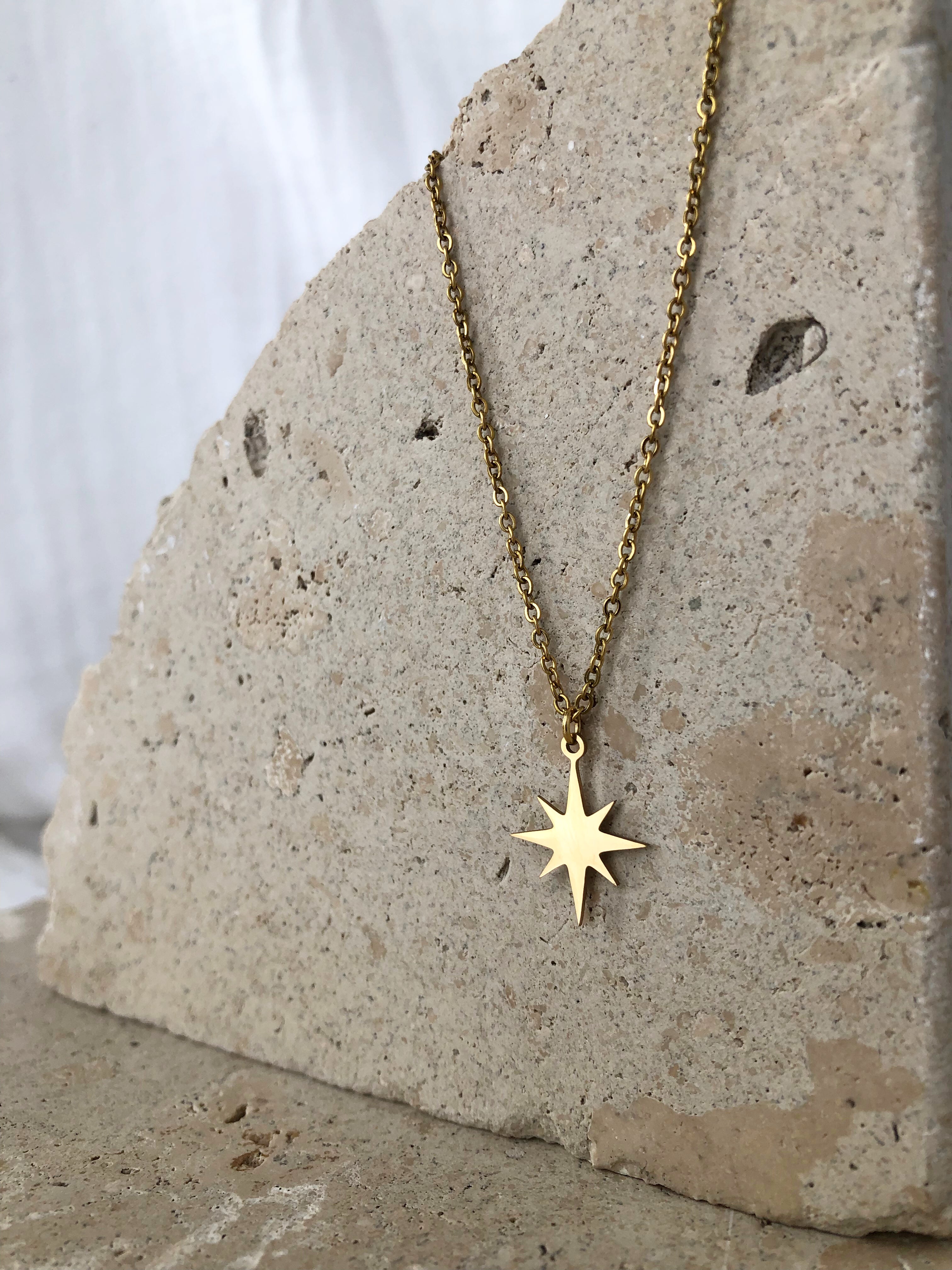 Northern Star Necklace - Gold