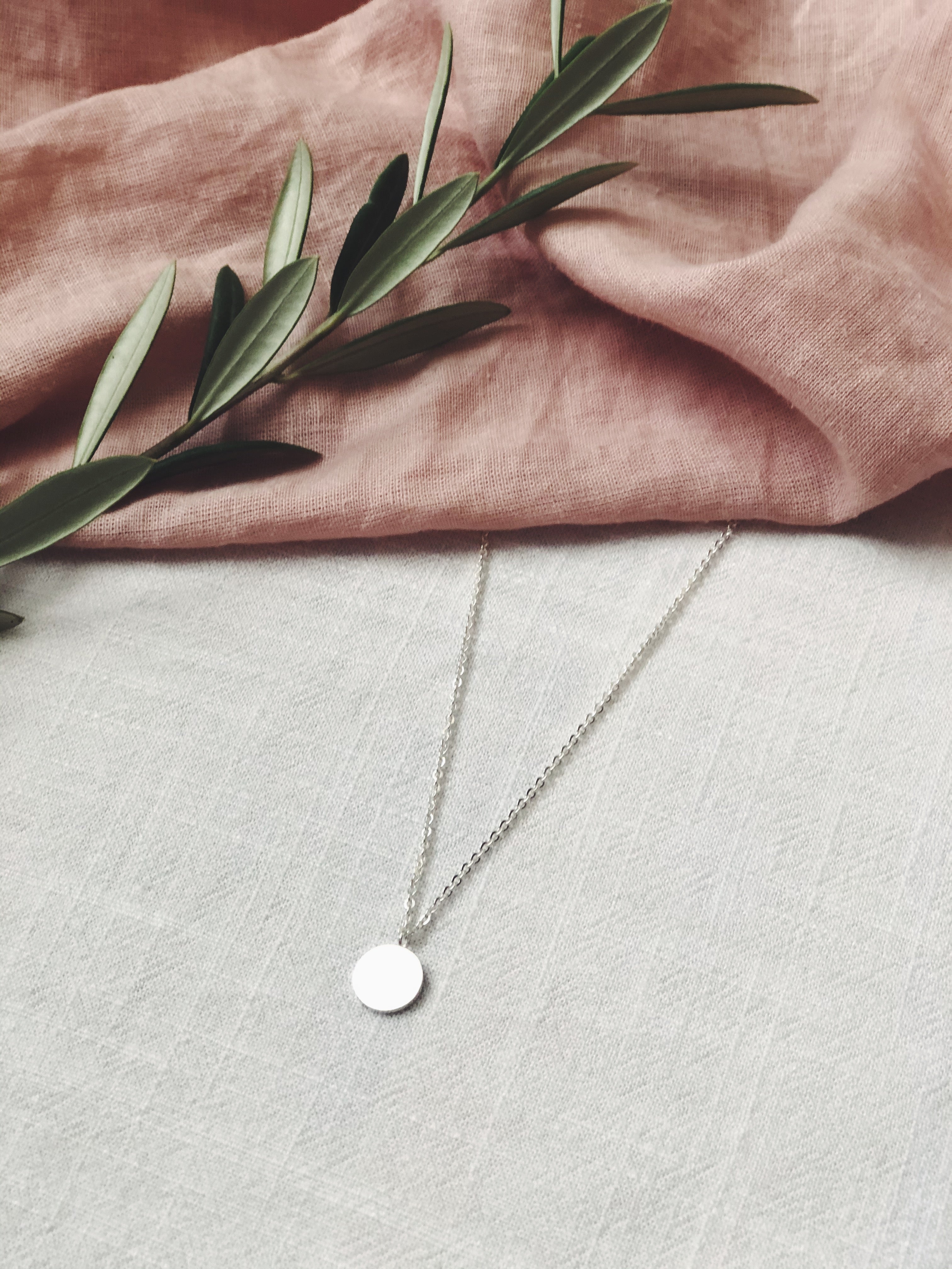 Matte Disc Necklace