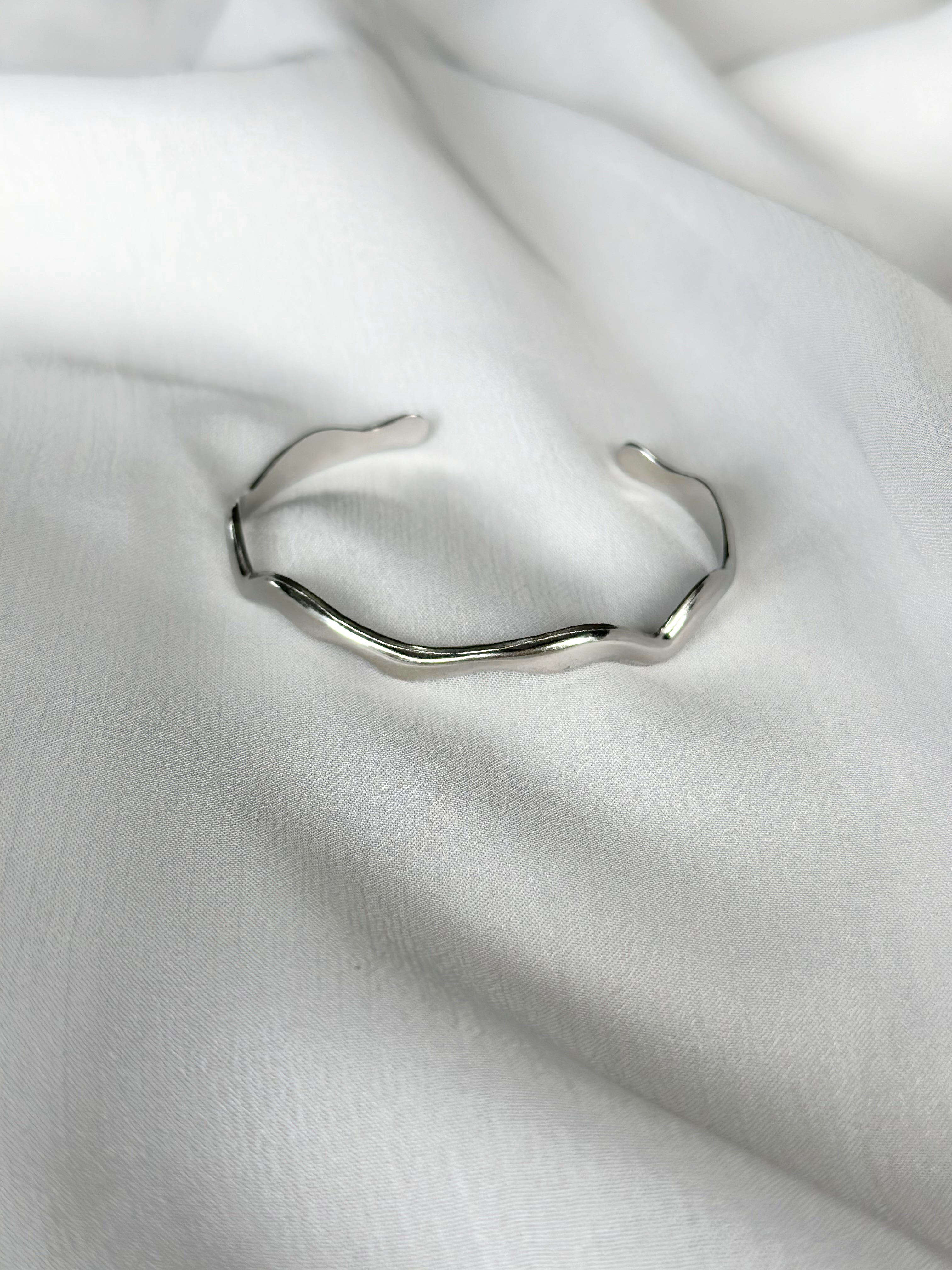 Wavy Cuff - Silver