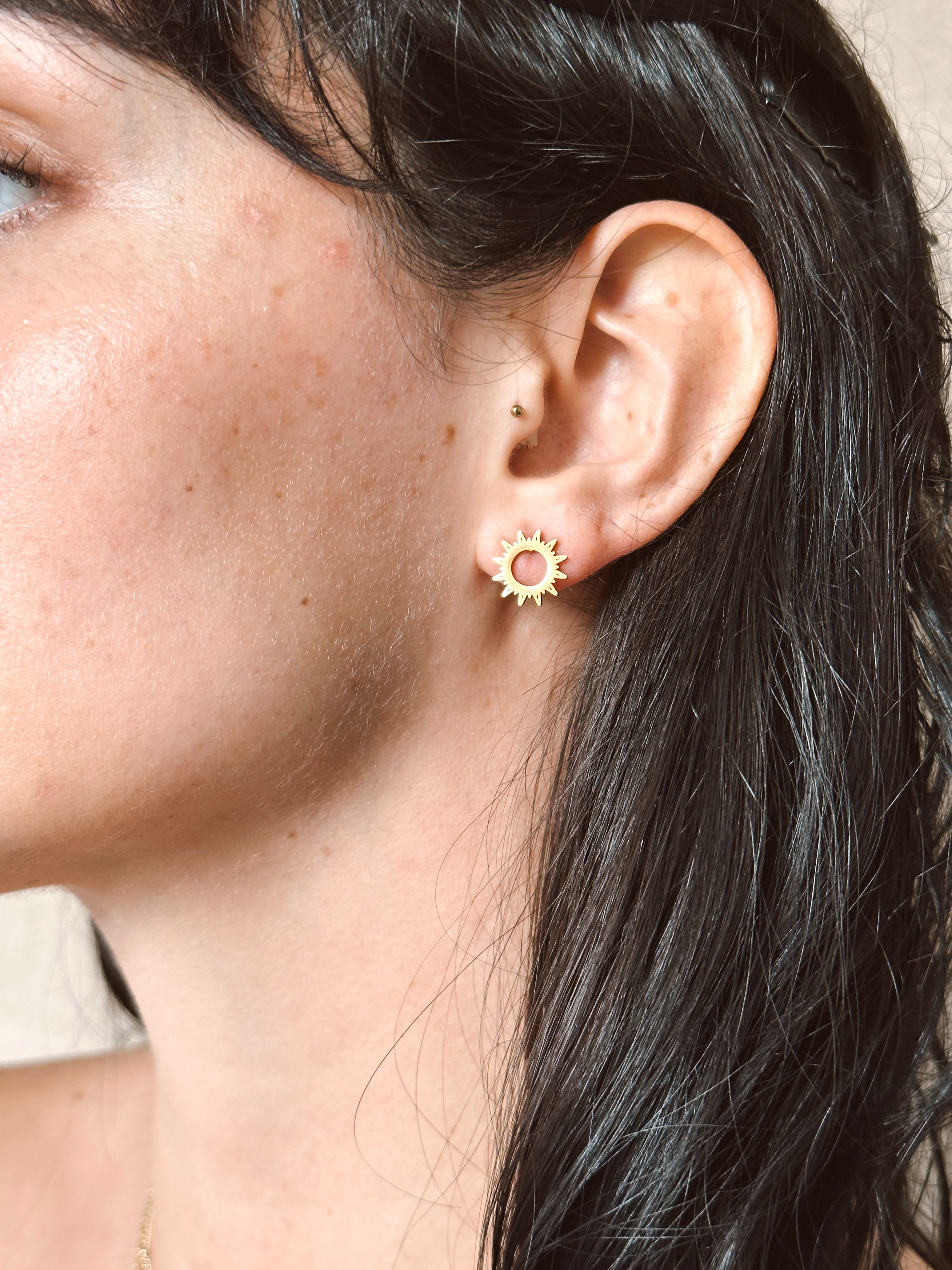 Sol Stud Earrings - Gold